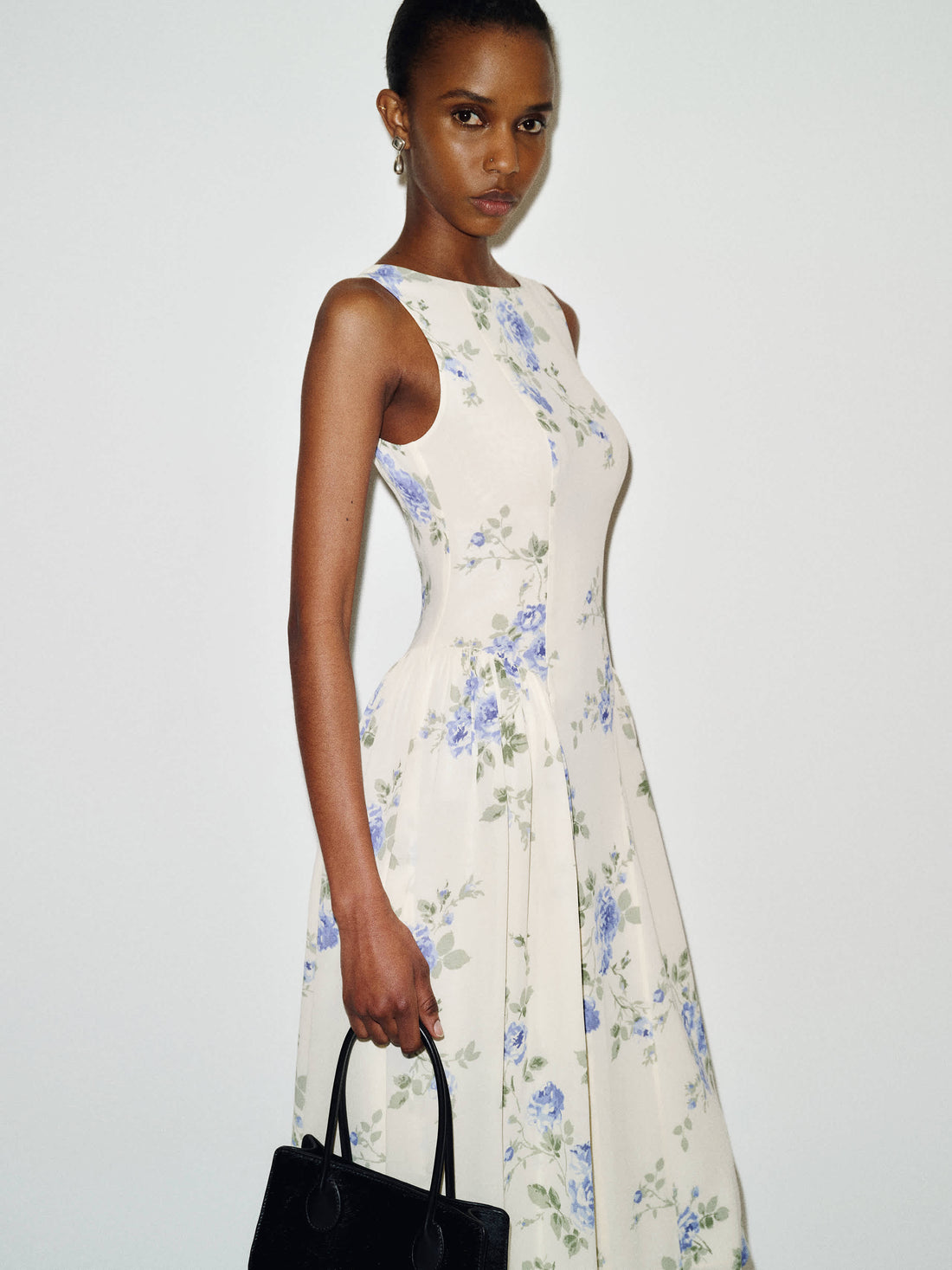 Anelis Dress