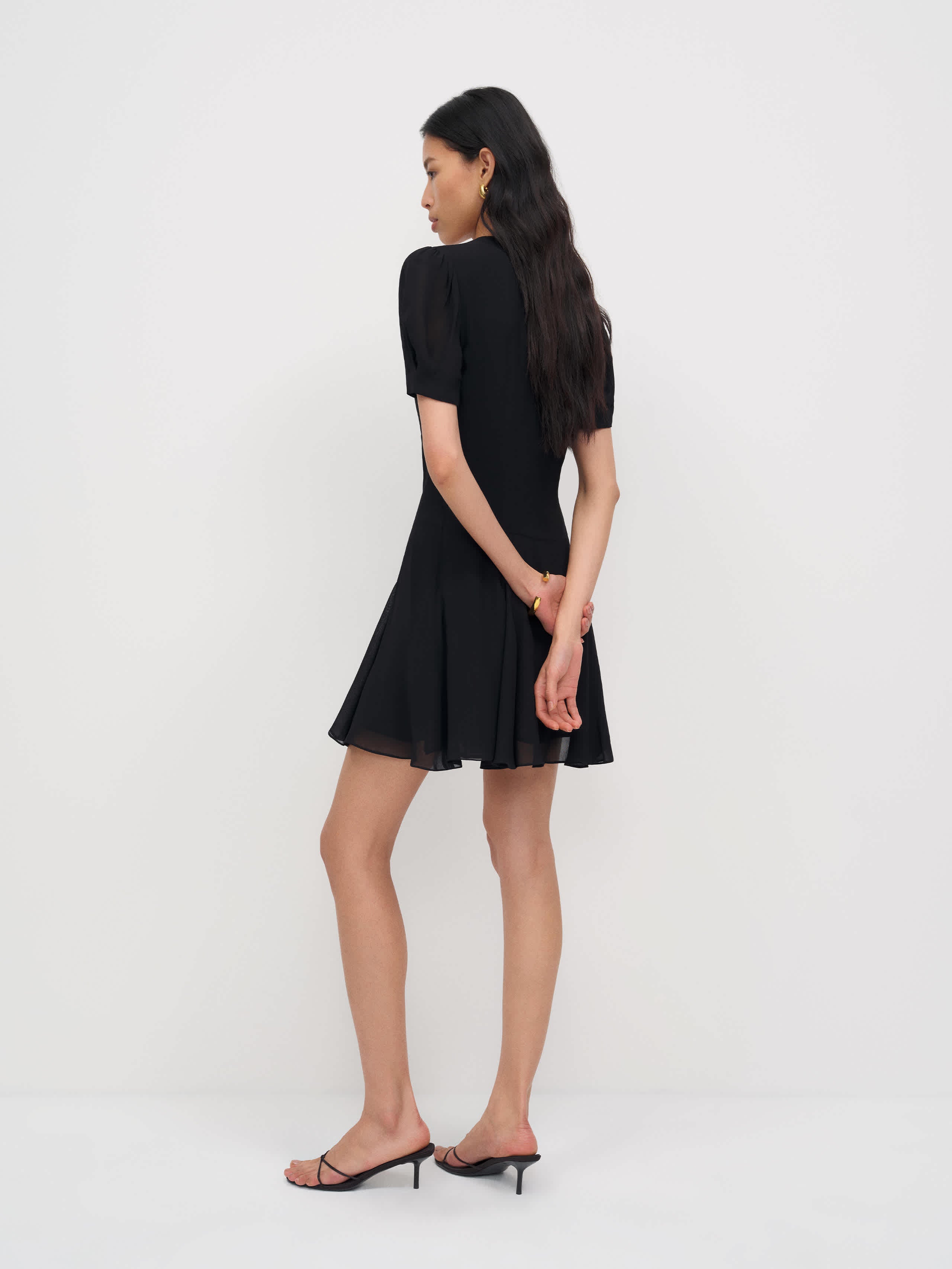 Akaia Dress