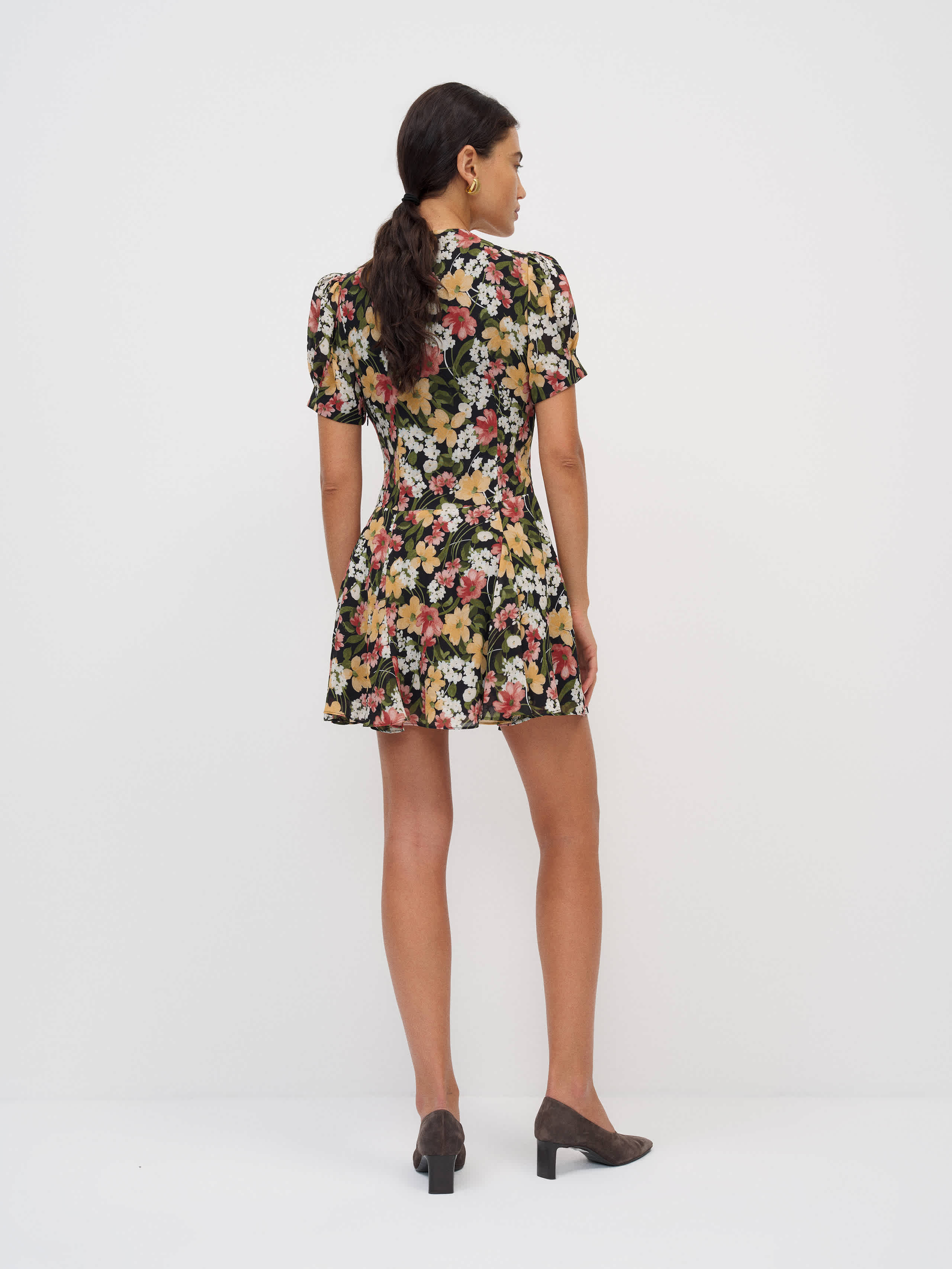 Akaia Dress