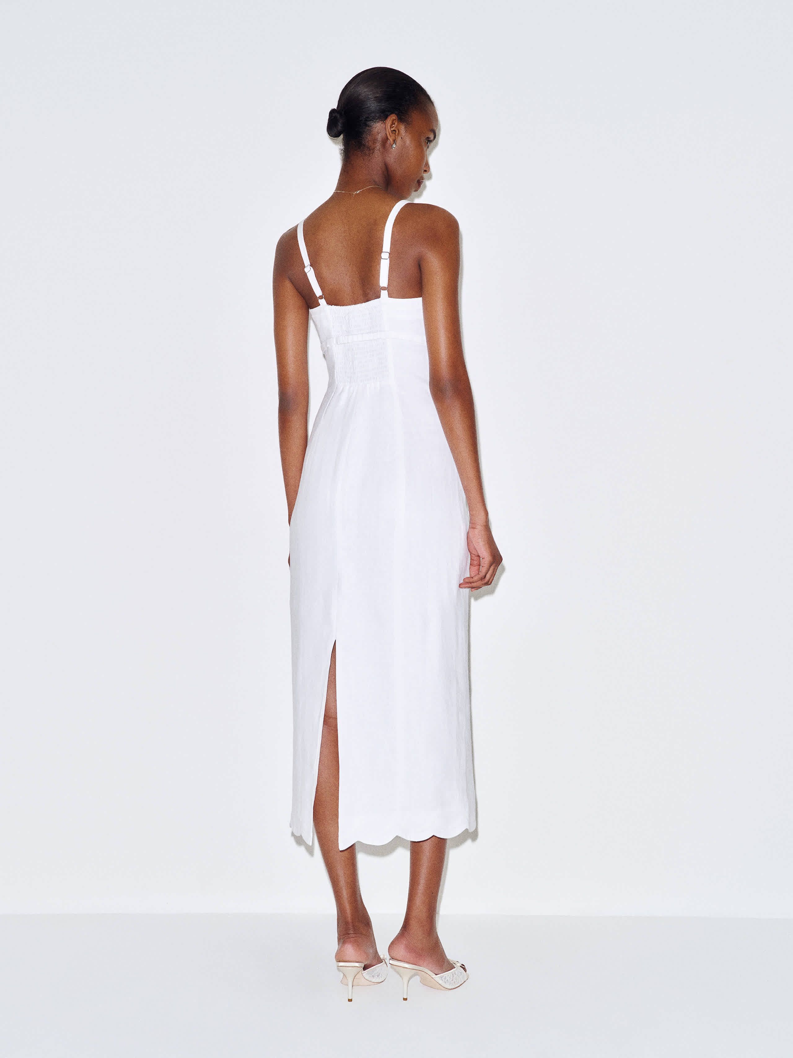 Sara Linen Dress