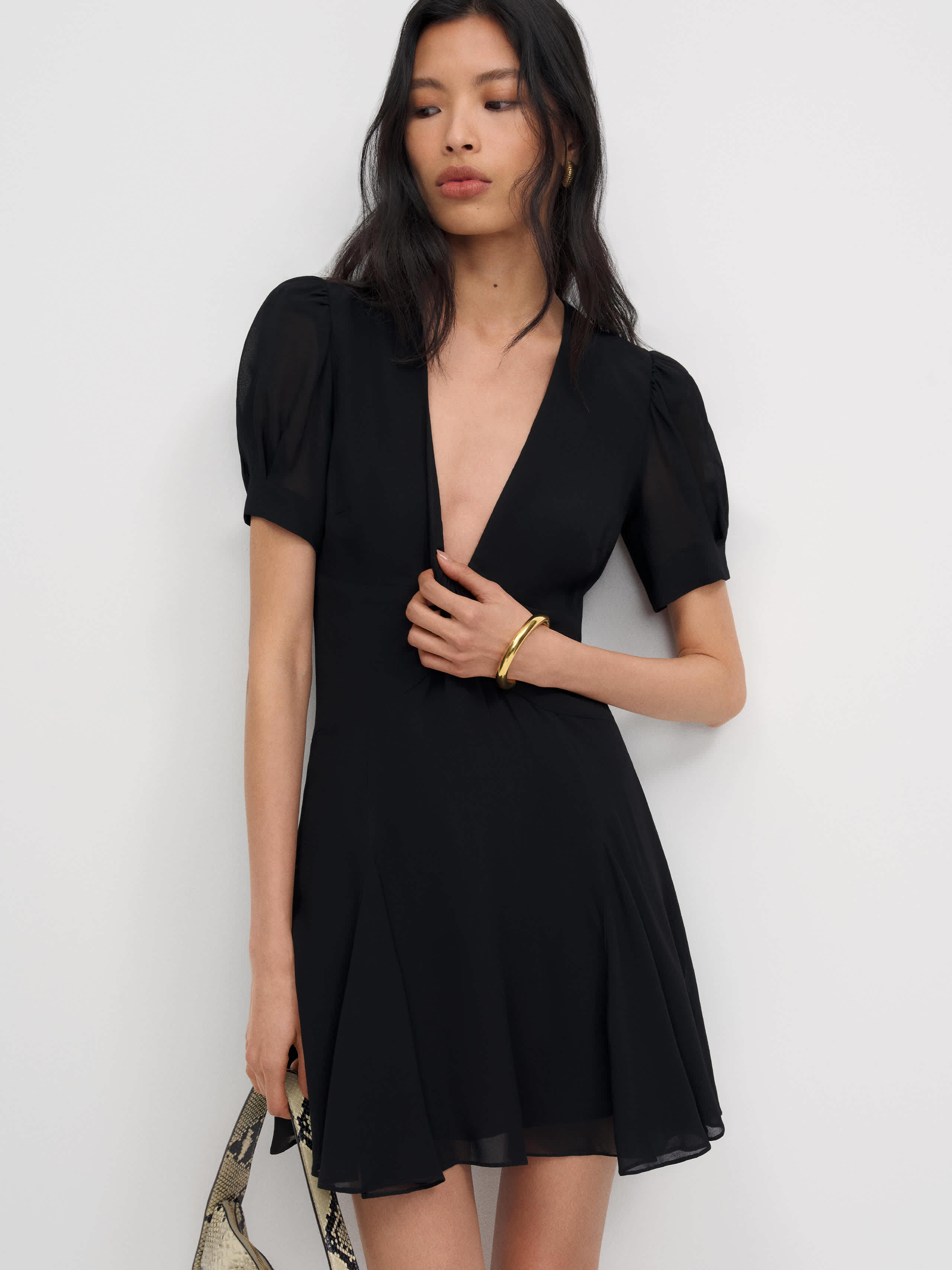 Akaia Dress